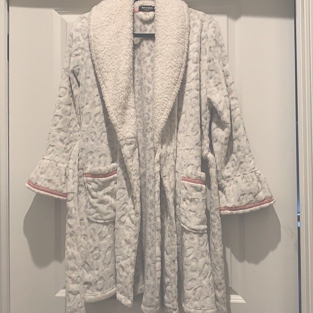 Juicy Couture Robe